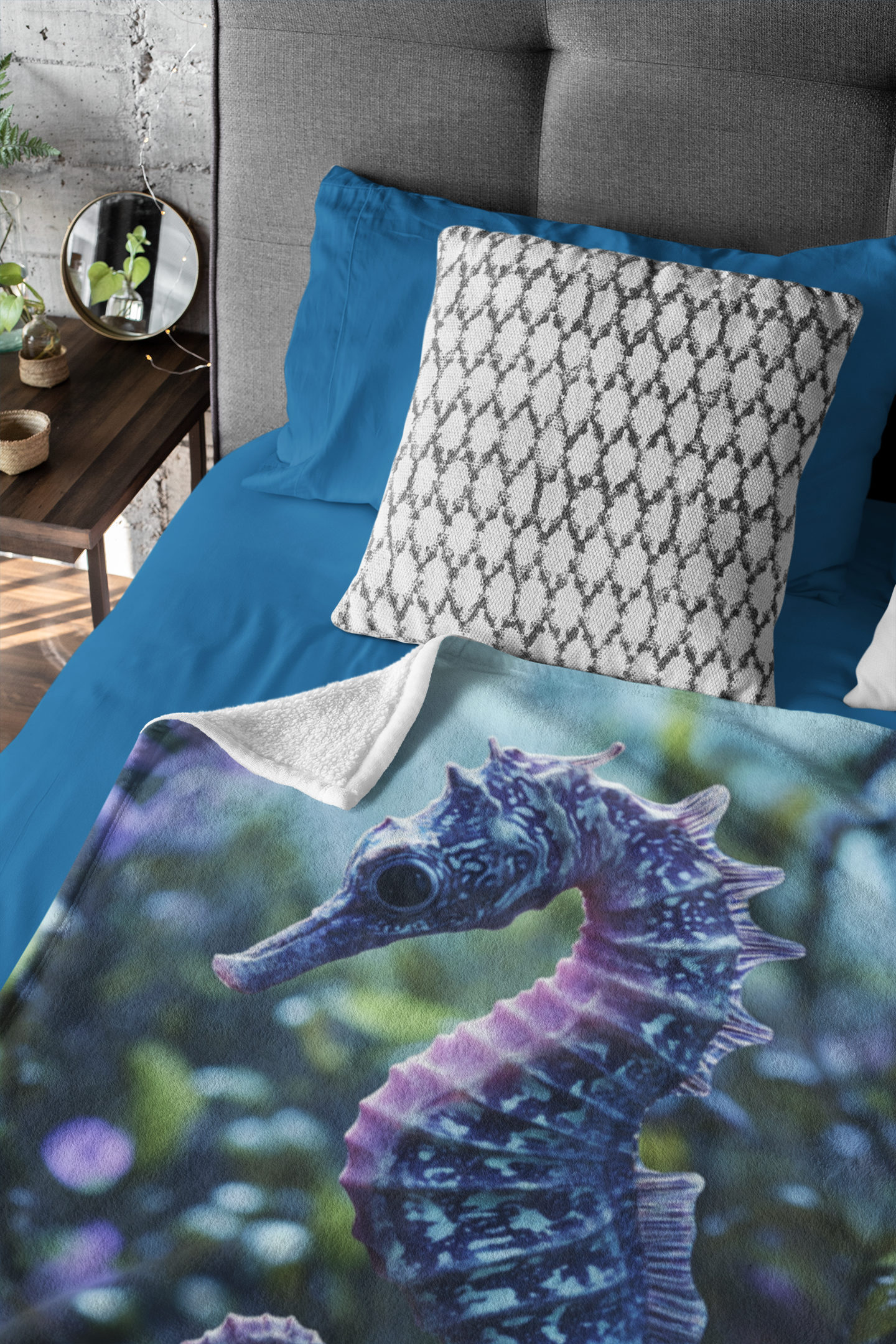 Seahorse Plush Fleece Blanket - Image 2